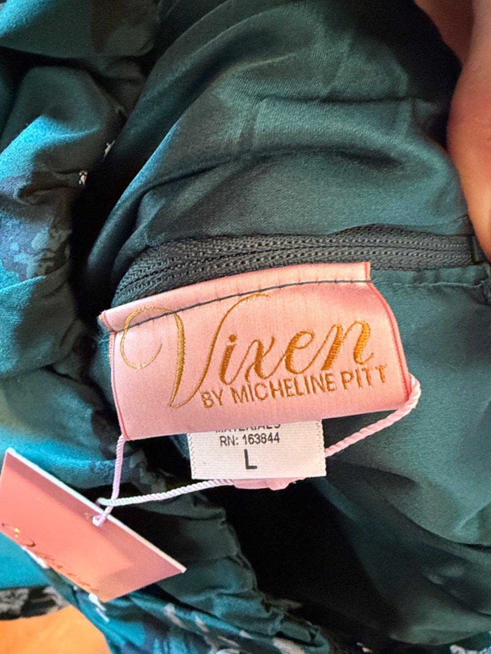 Ingenue Wiggle Dress in vintage green rose - Vixen by Michelline Pitt - NWT - Picture 3 of 5